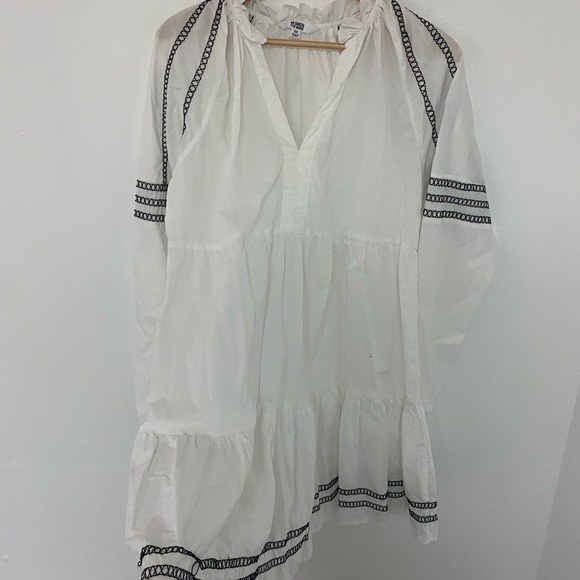 BB Dakota
Fun with Tiers Dress - Picture 3 of 4